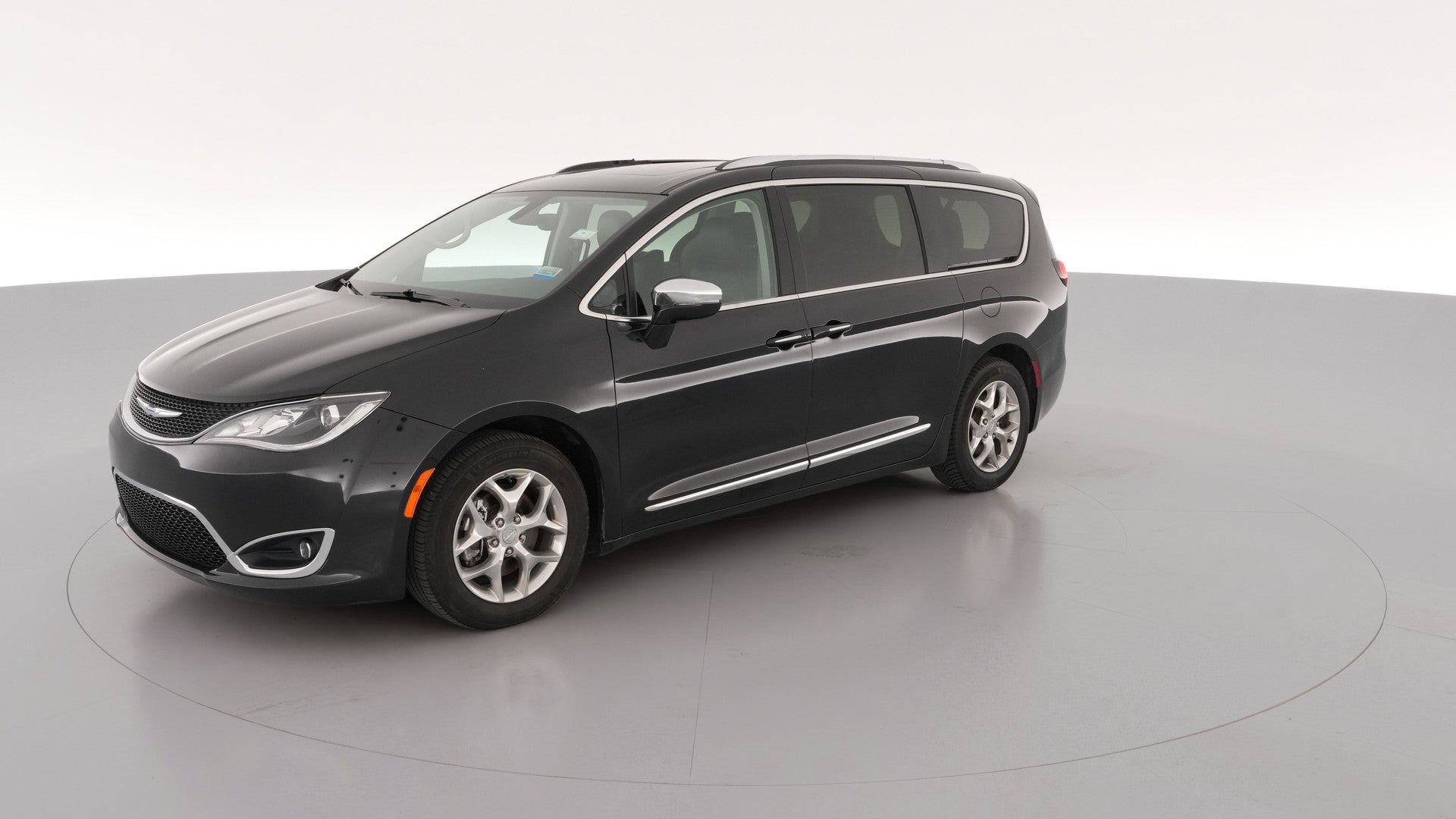2019 Chrysler Pacifica vehicle photo