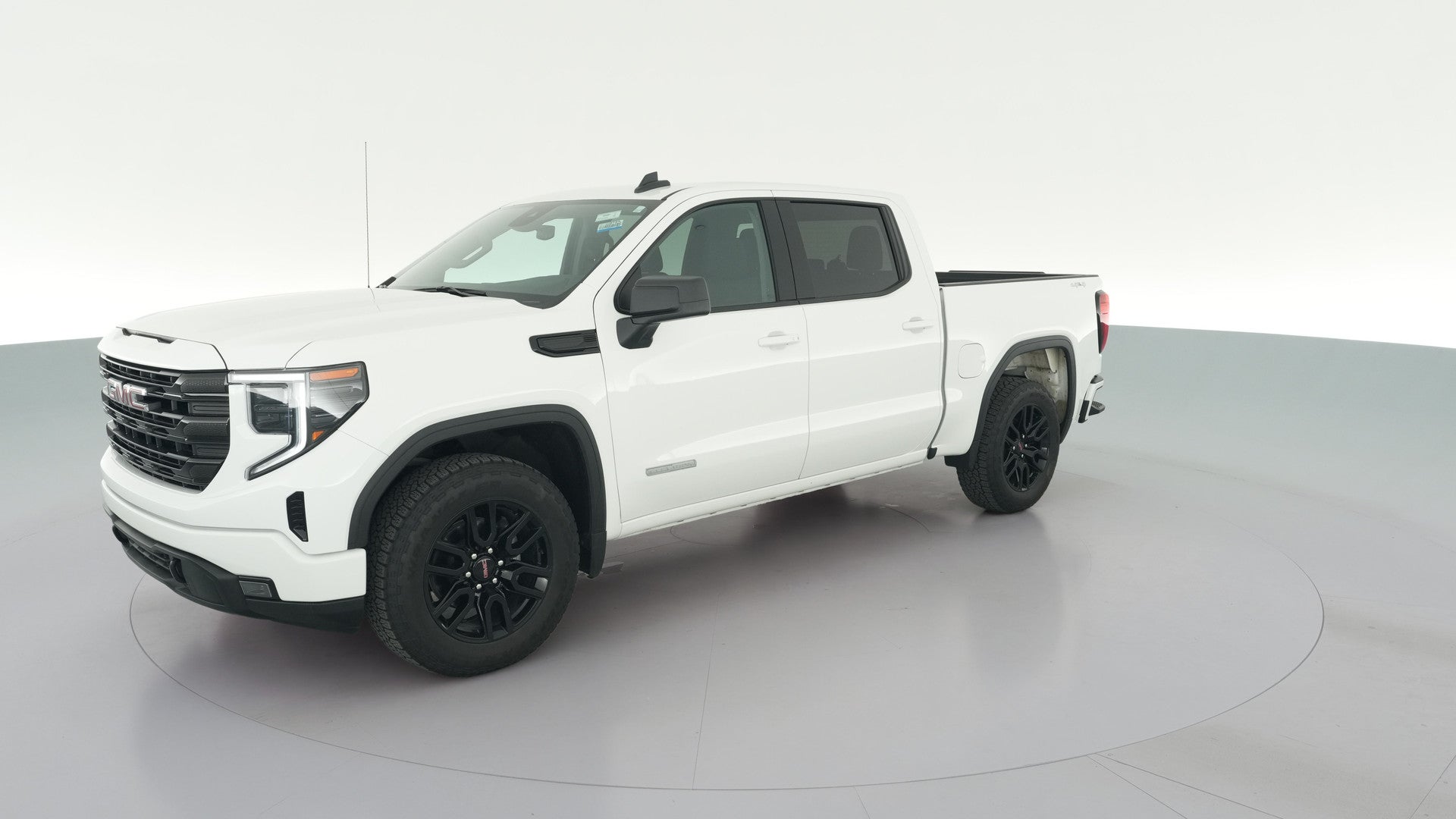 2024 GMC Sierra 1500 Crew Cab vehicle photo