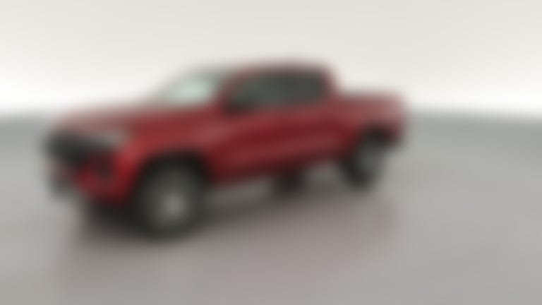 2024 Chevrolet Colorado Crew Cab vehicle photo