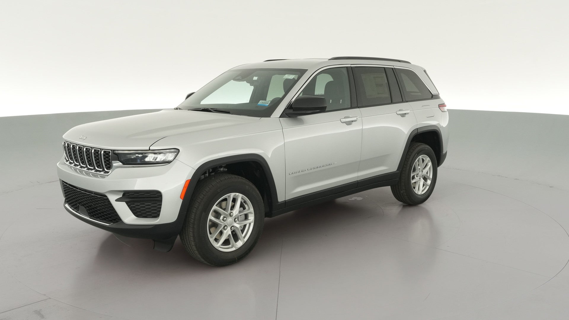 2026 Jeep Grand Cherokee vehicle photo
