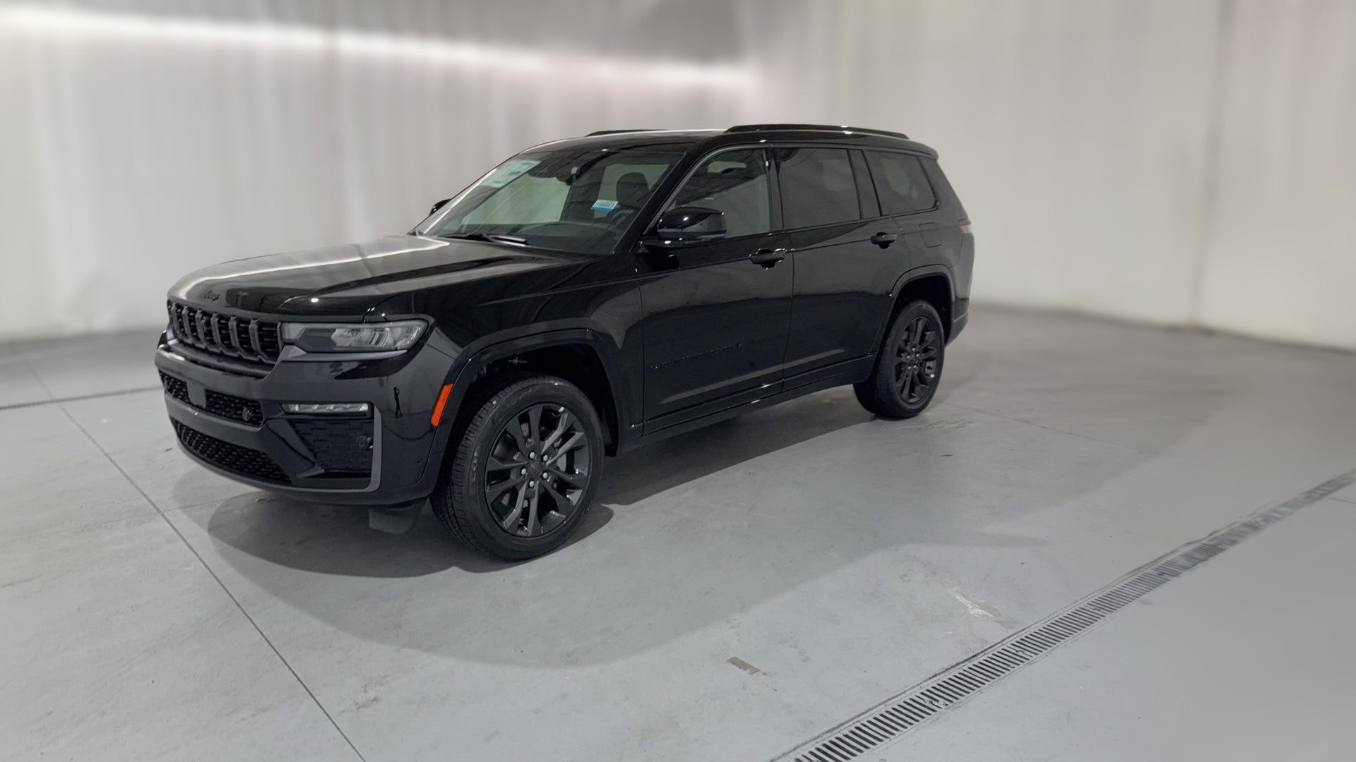 2026 Jeep Grand Cherokee L vehicle photo