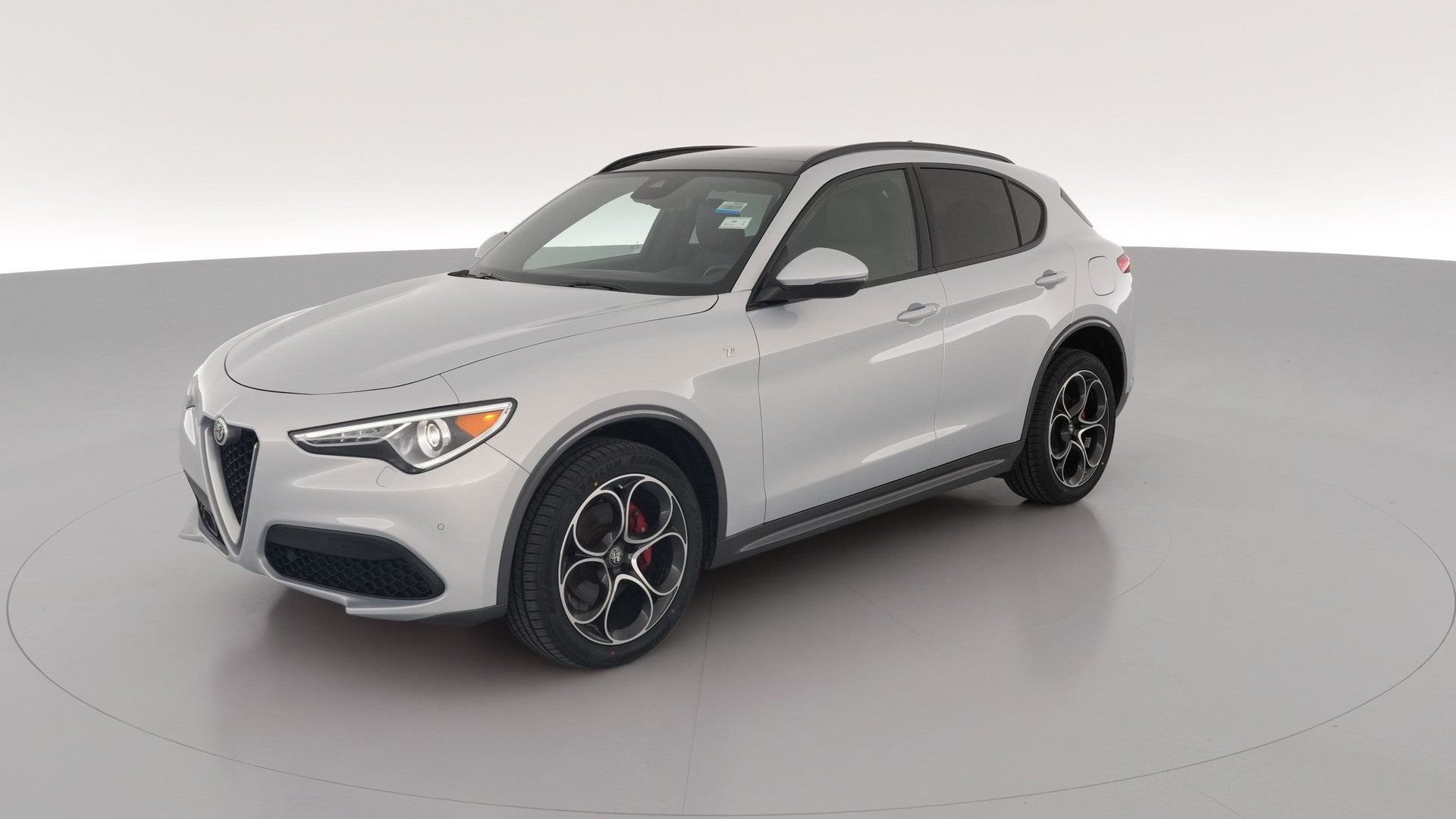 2023 Alfa Romeo Stelvio vehicle photo