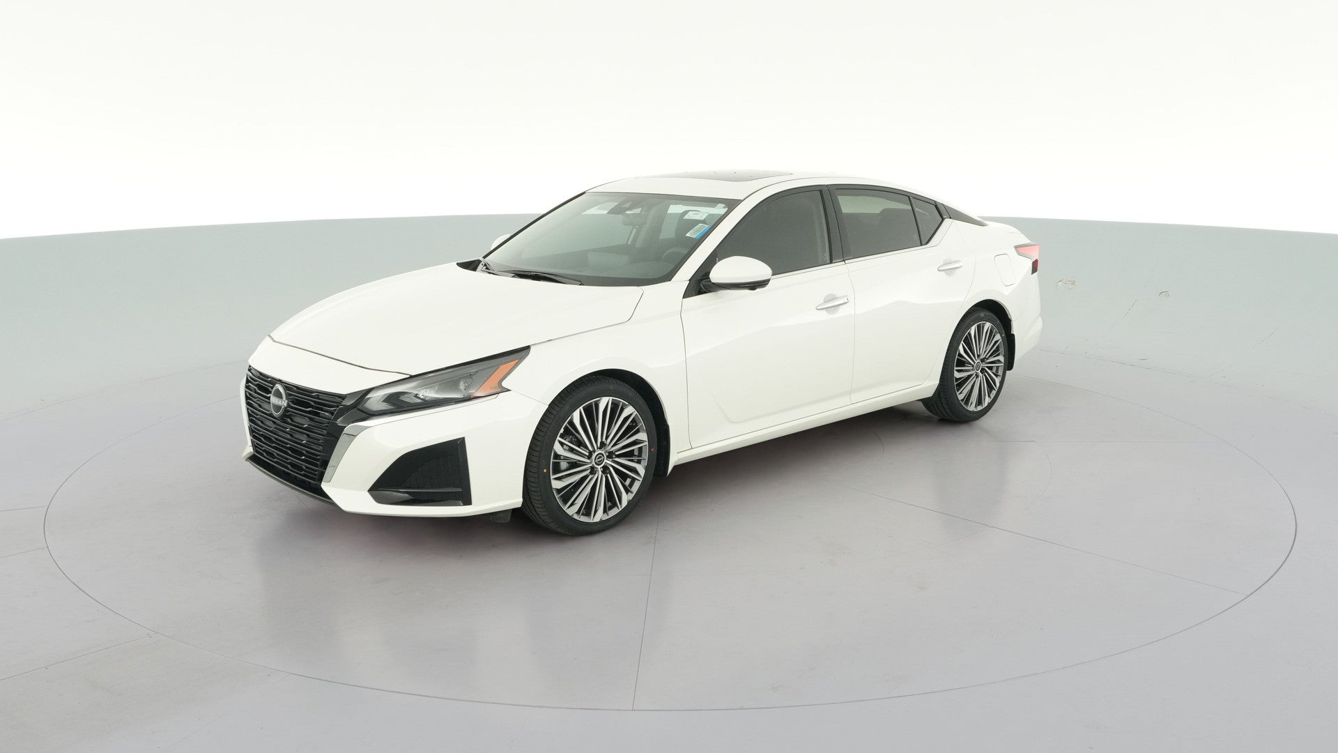 2025 Nissan Altima vehicle photo