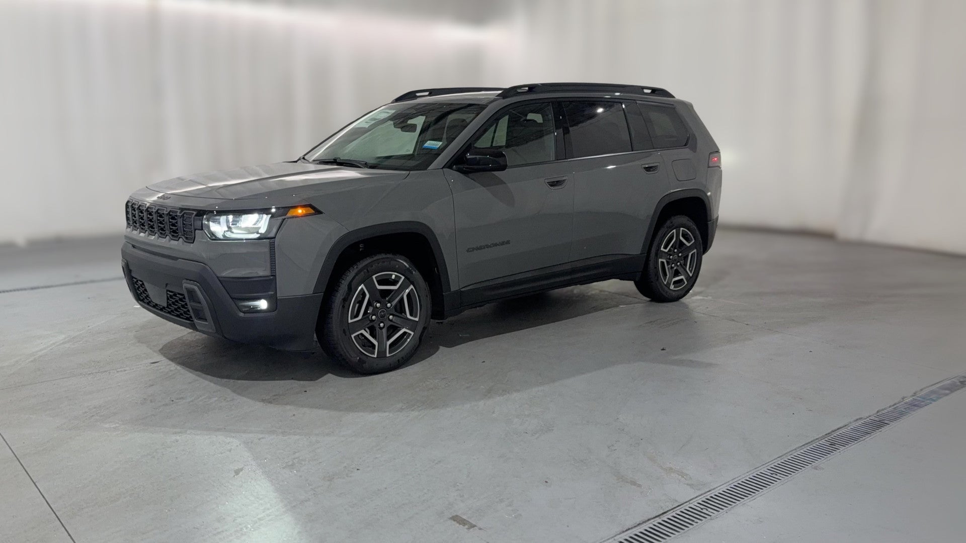 2026 Jeep Cherokee vehicle photo