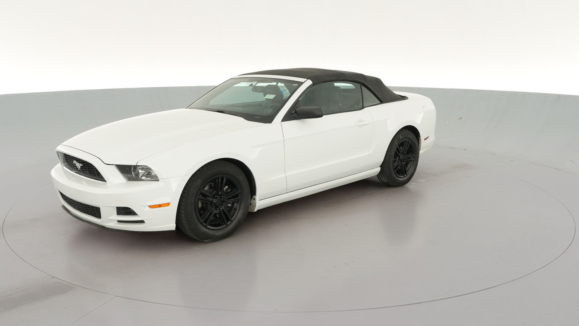 2014 Ford Mustang vehicle photo