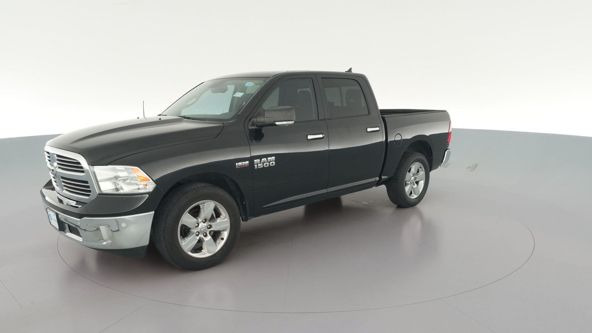 2016 Ram 1500 Crew Cab vehicle photo