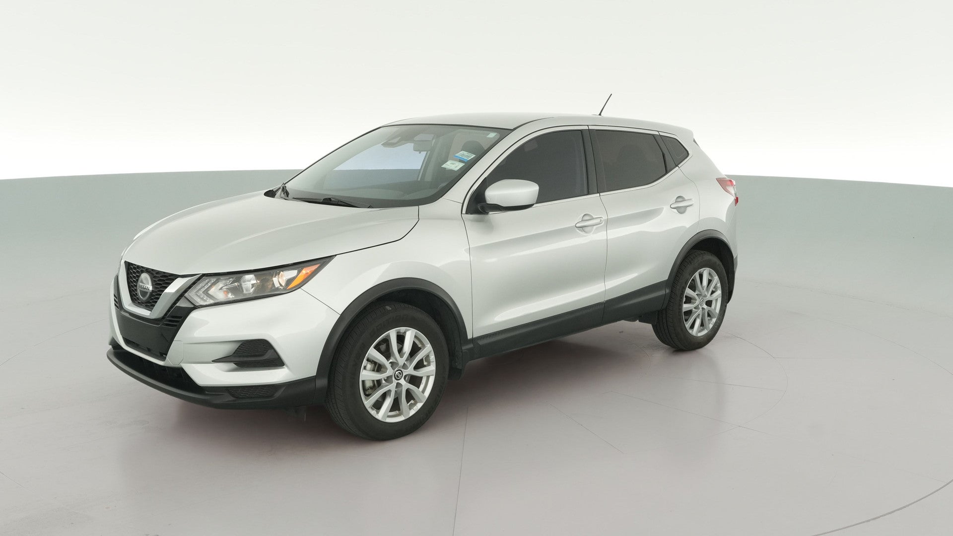 2022 Nissan Rogue Sport vehicle photo