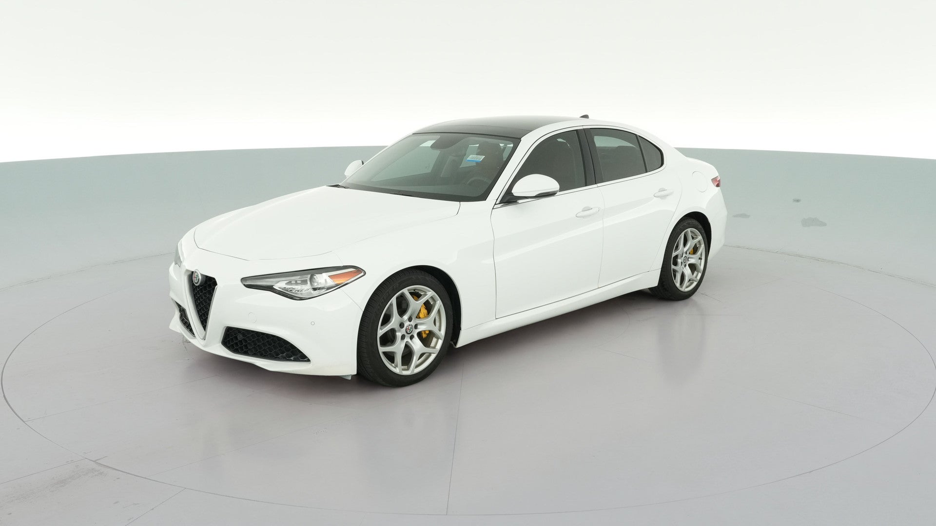 2018 Alfa Romeo Giulia vehicle photo