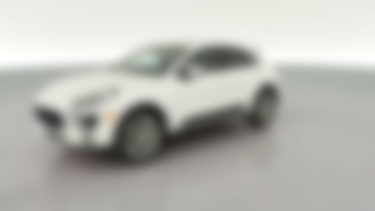 2015 Porsche Macan vehicle photo