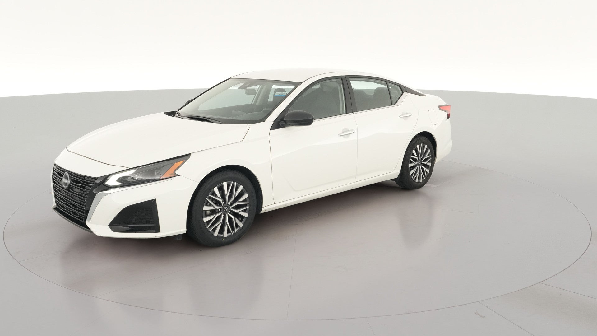 2025 Nissan Altima vehicle photo