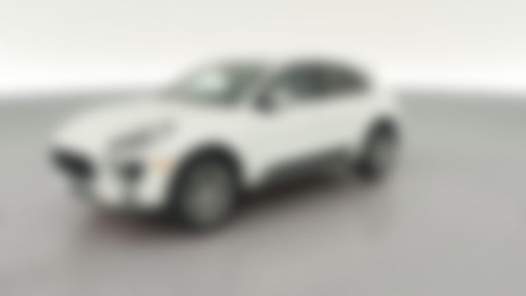 2018 Porsche Macan vehicle photo