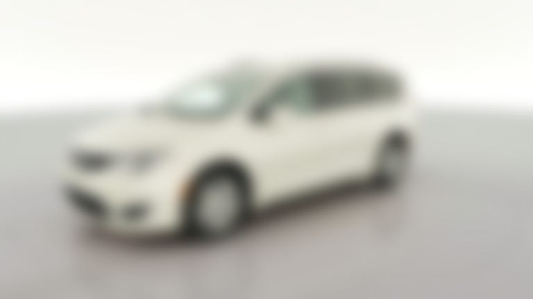 2017 Chrysler Pacifica vehicle photo