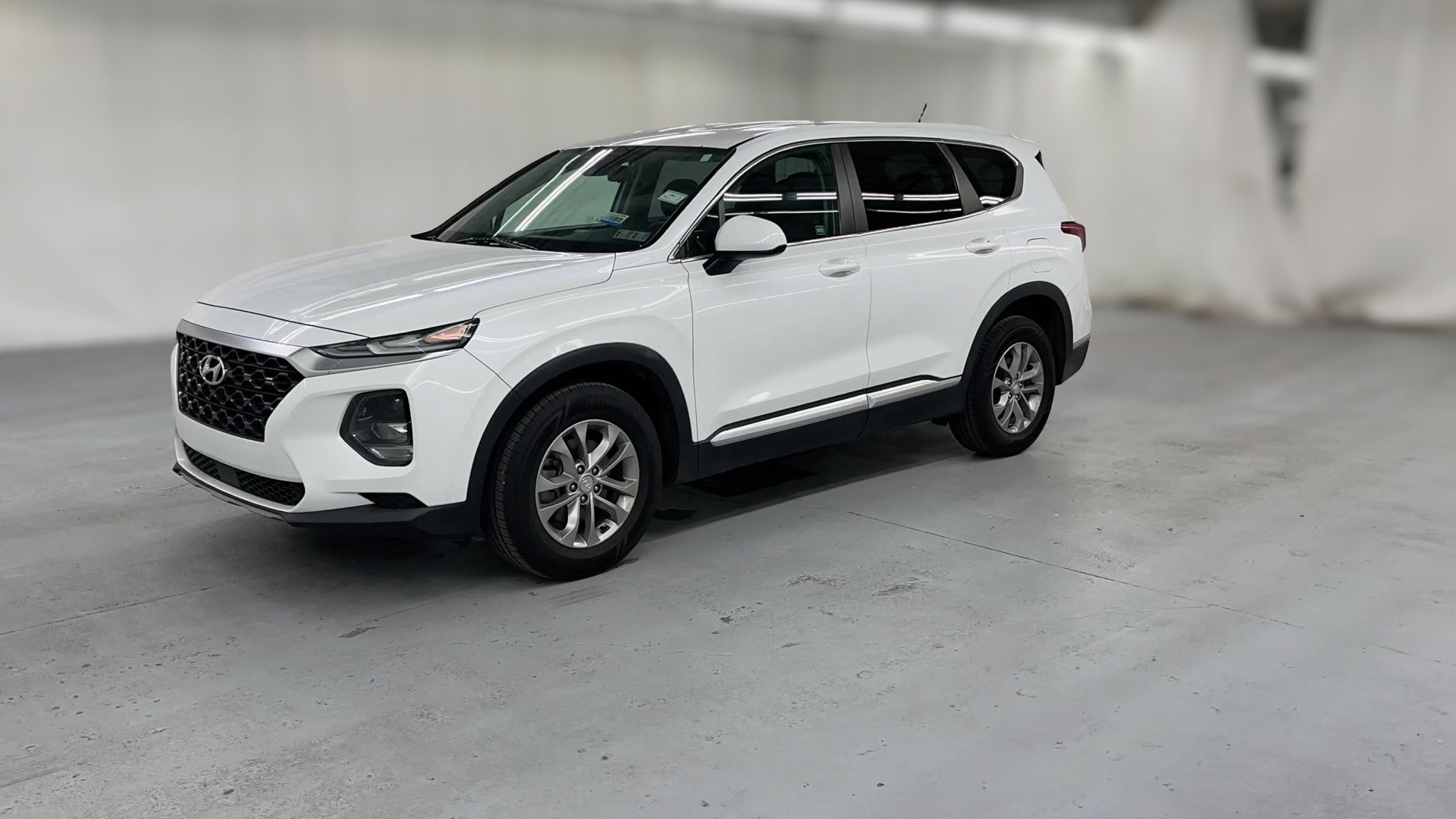 2019 Hyundai Santa Fe vehicle photo