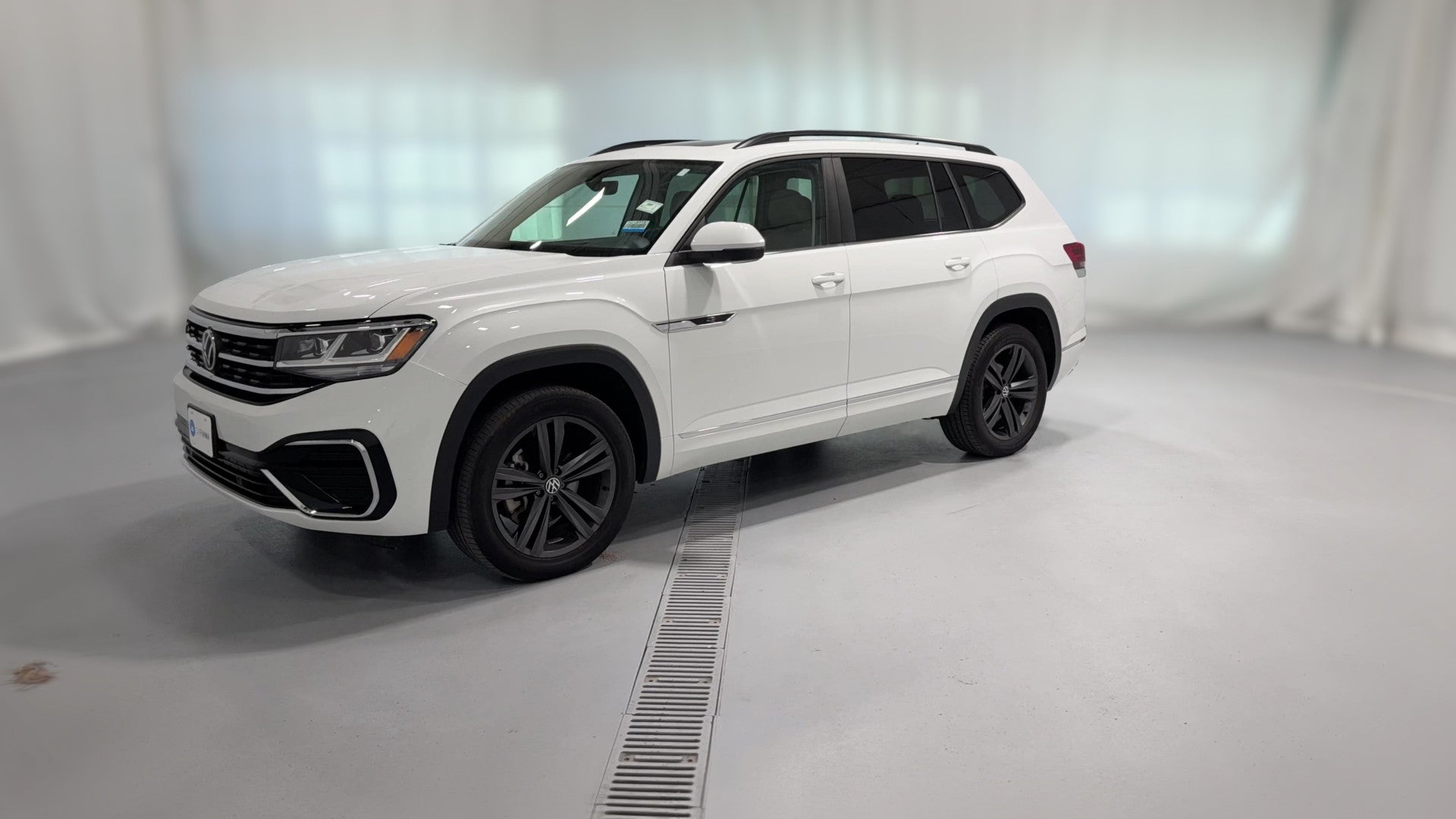2021 Volkswagen Atlas vehicle photo