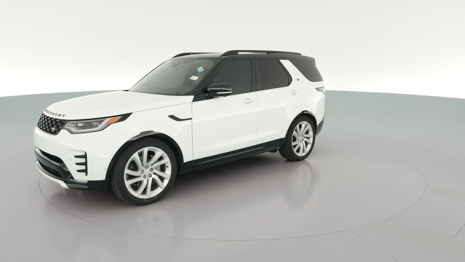 2023 Land Rover Discovery vehicle photo