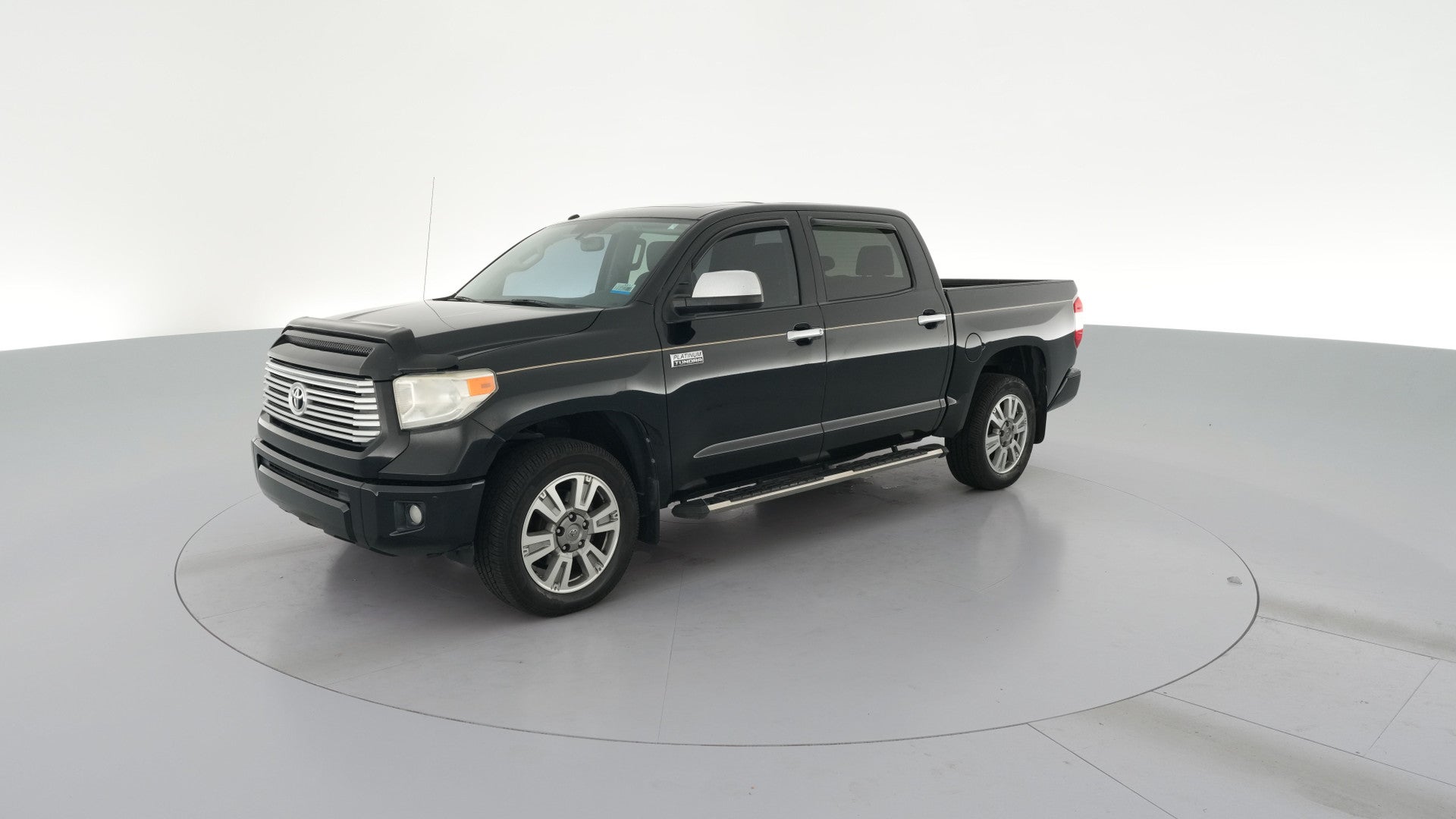 2016 Toyota Tundra CrewMax vehicle photo