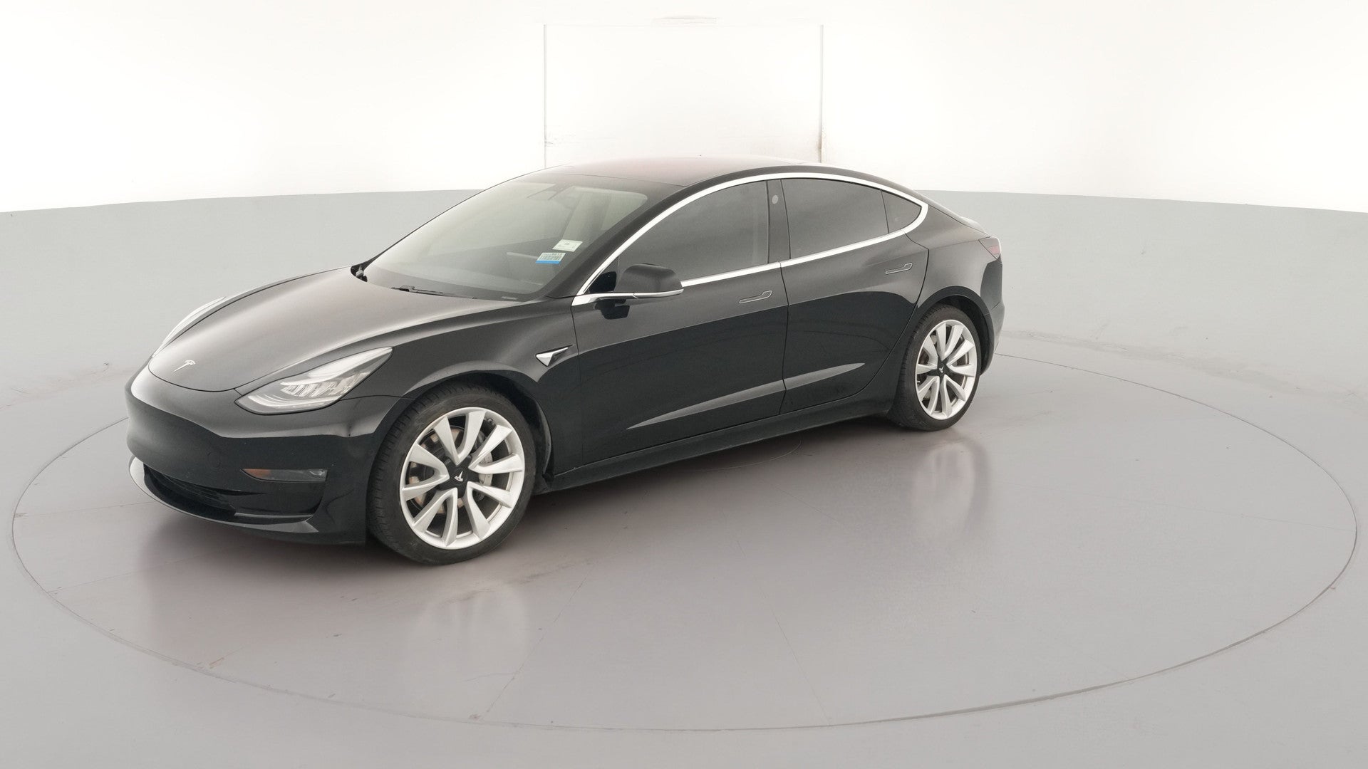 2018 Tesla Model 3 vehicle photo