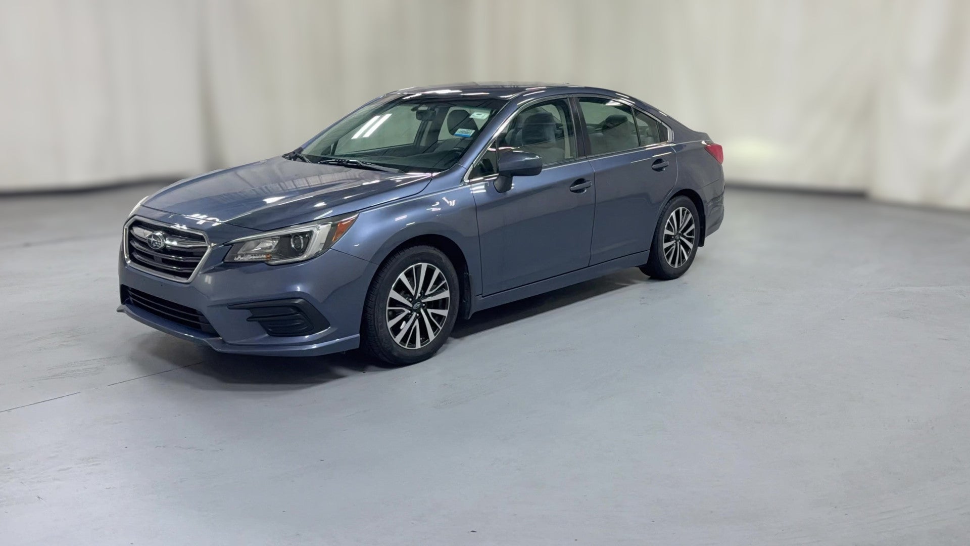 2018 Subaru Legacy vehicle photo
