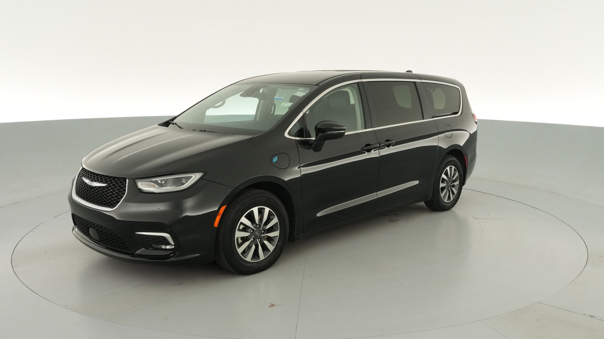 2022 Chrysler Pacifica Hybrid vehicle photo