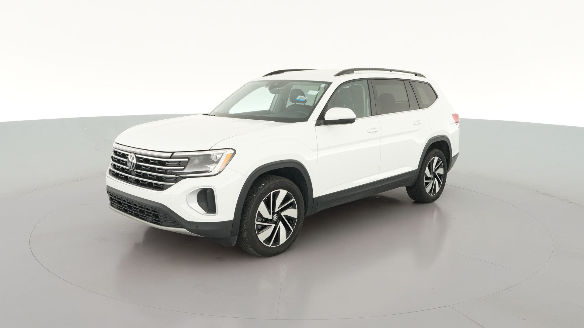 2025 Volkswagen Atlas vehicle photo