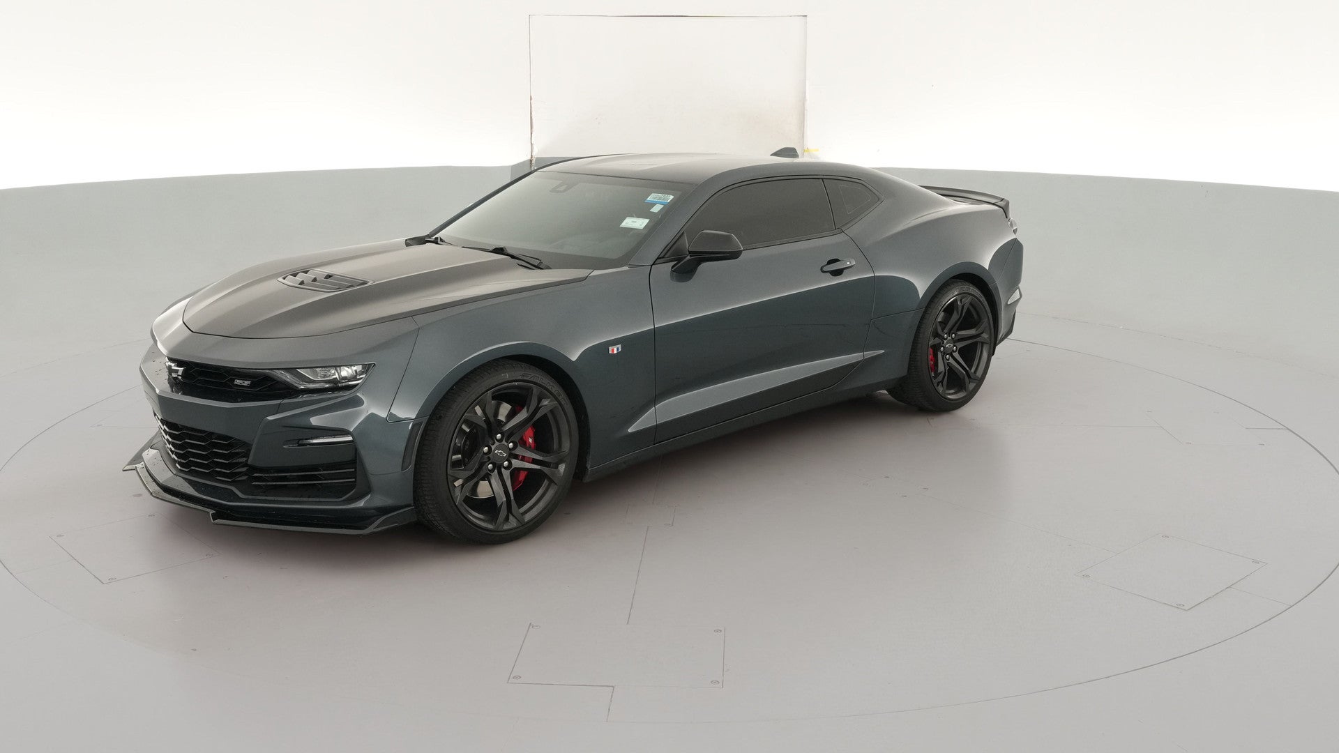 2021 Chevrolet Camaro vehicle photo