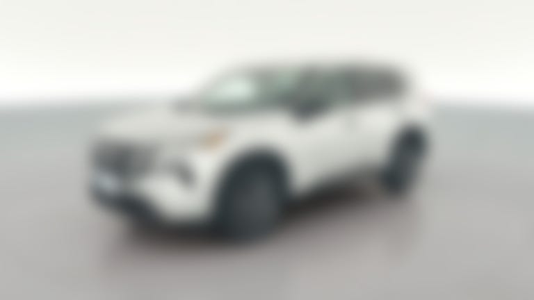 2024 Nissan Rogue vehicle photo
