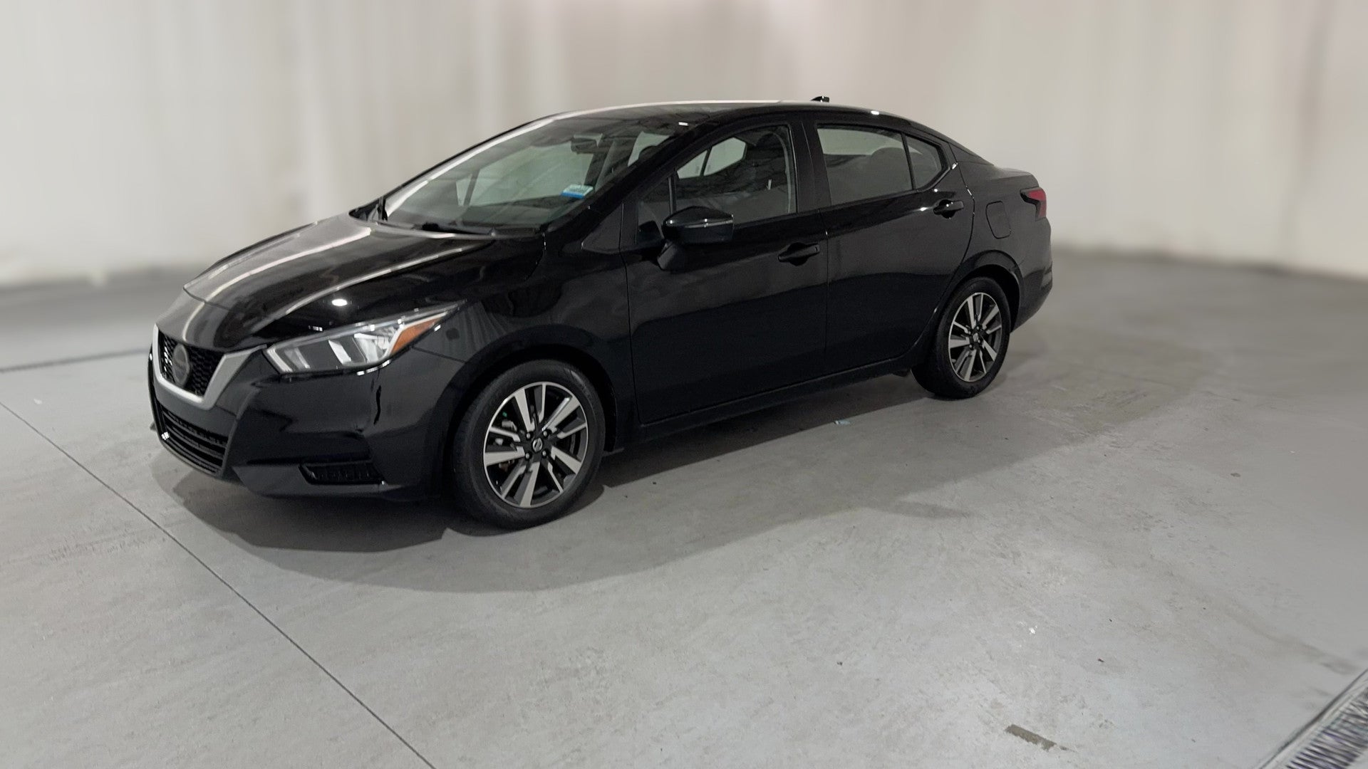 2021 Nissan Versa vehicle photo