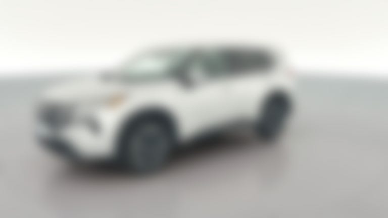 2025 Nissan Rogue vehicle photo