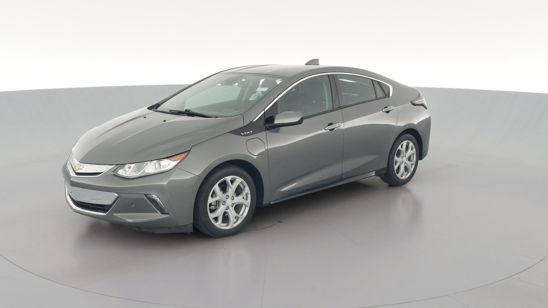 2017 Chevrolet Volt vehicle photo