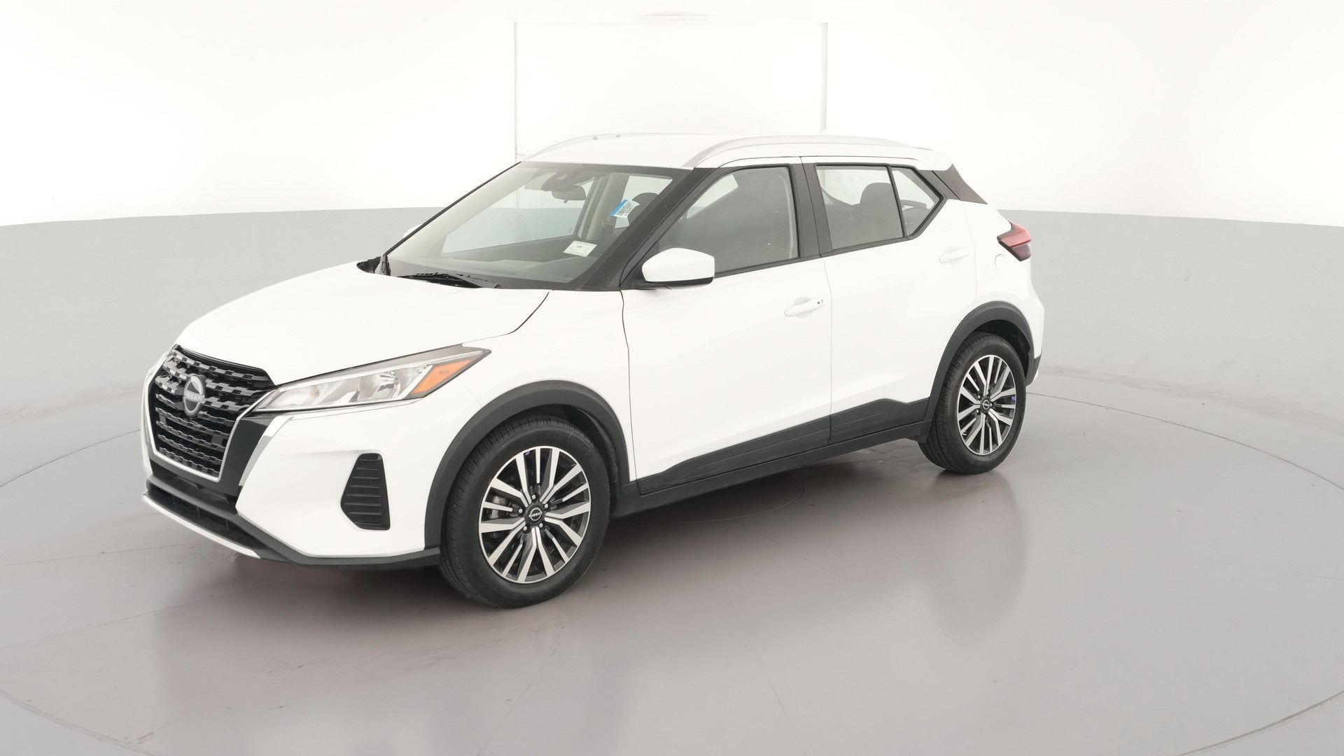 2023 Nissan Kicks vehicle photo