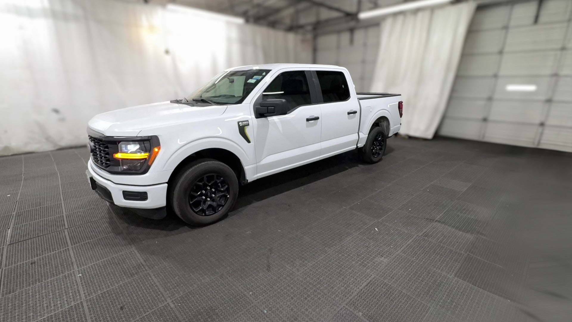 2025 Ford F150 SuperCrew Cab vehicle photo