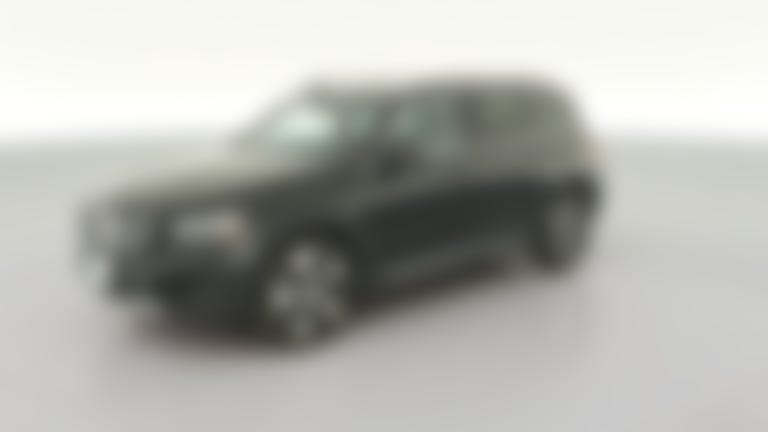 2025 Mercedes-Benz GLB vehicle photo