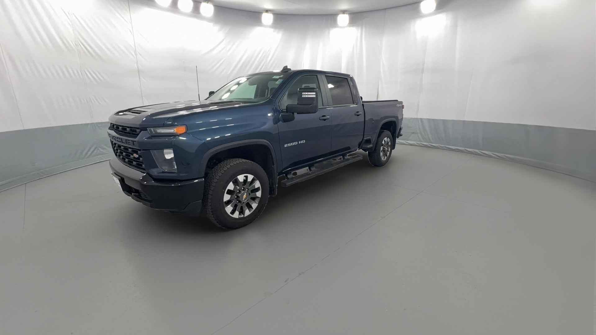 2021 Chevrolet Silverado 2500 HD Crew Cab vehicle photo