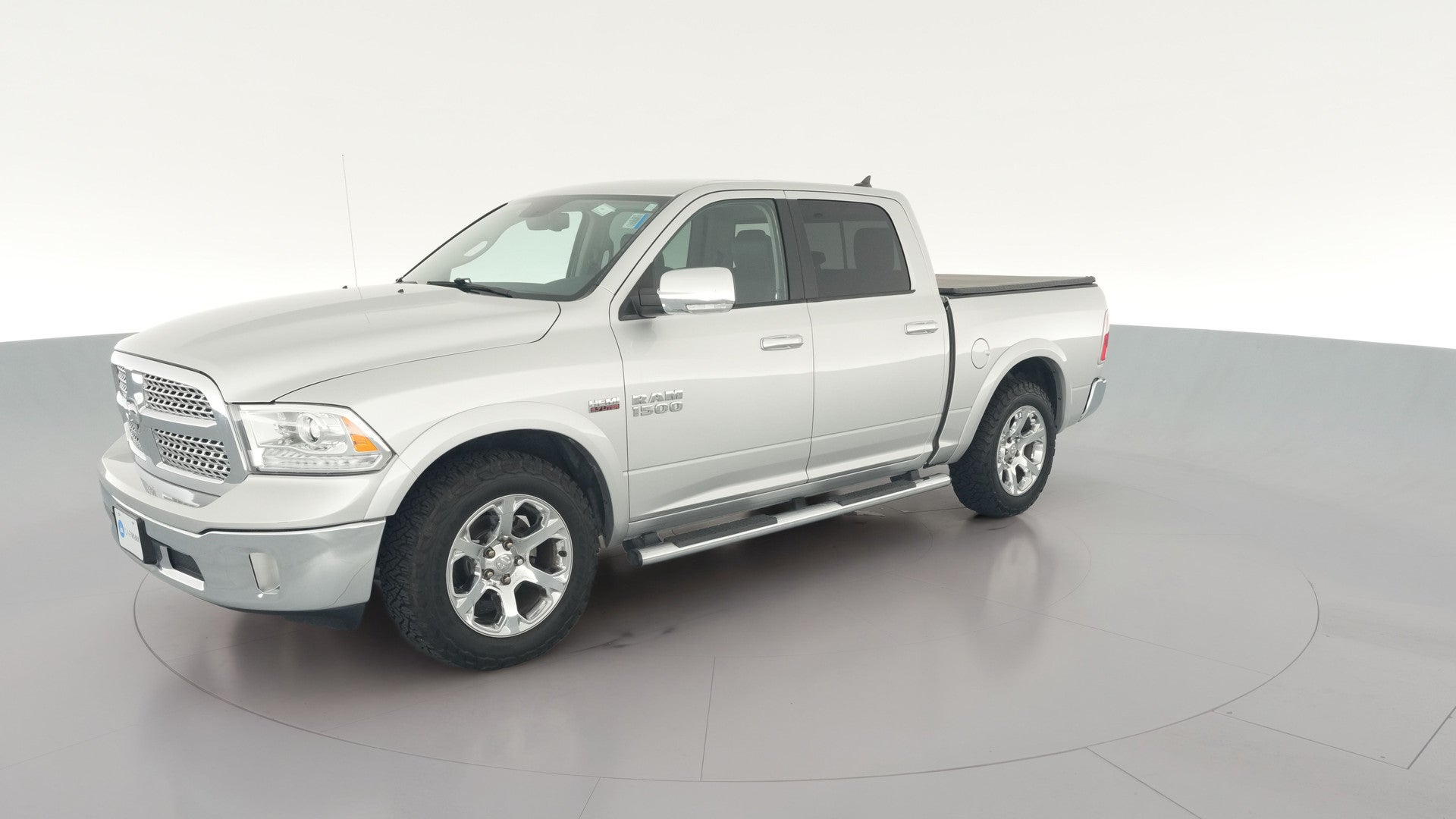 2016 Ram 1500 Crew Cab vehicle photo