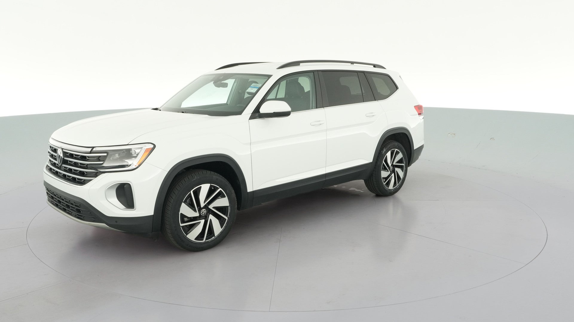 2025 Volkswagen Atlas vehicle photo