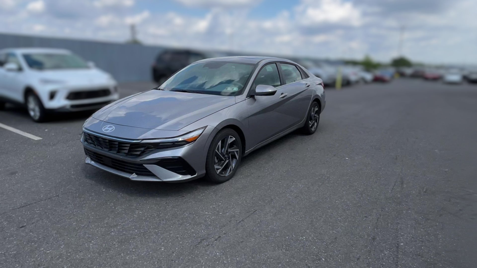 2025 Hyundai Elantra vehicle photo