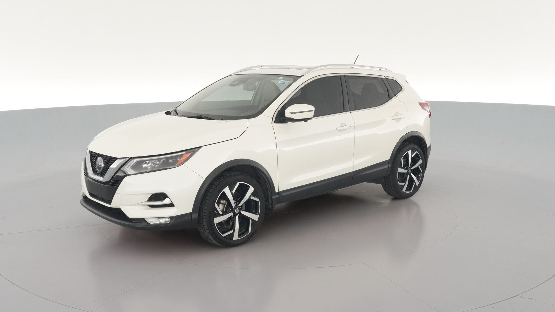 2022 Nissan Rogue Sport vehicle photo