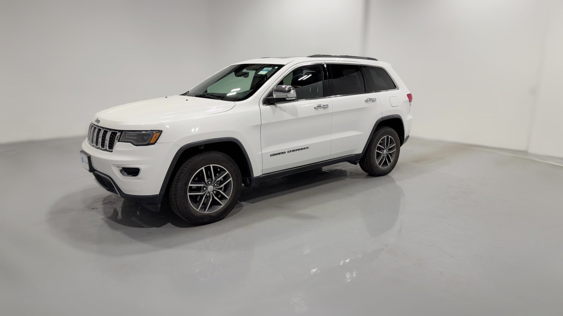 2017 Jeep Grand Cherokee vehicle photo