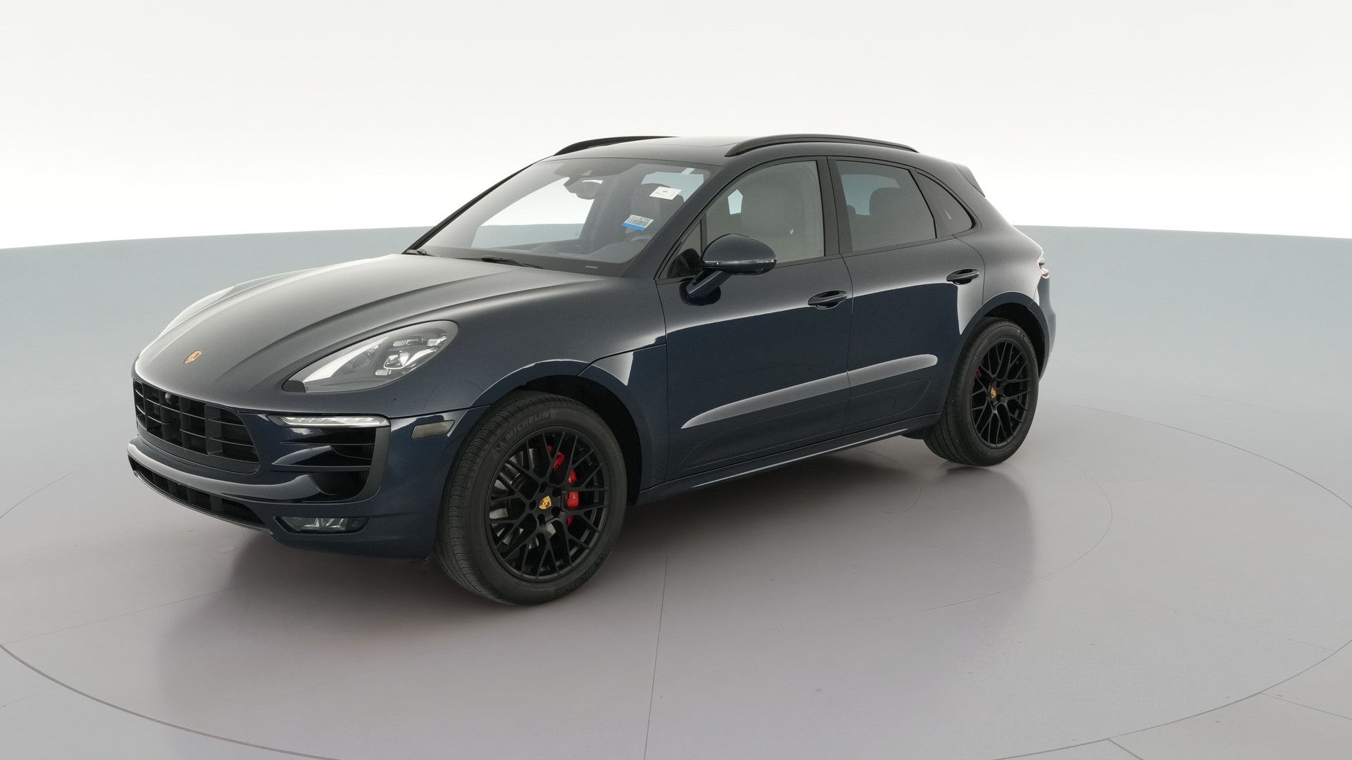 2017 Porsche Macan vehicle photo