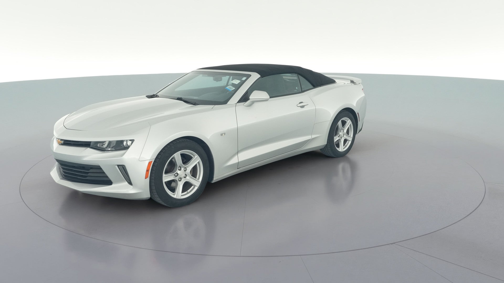 2018 Chevrolet Camaro vehicle photo