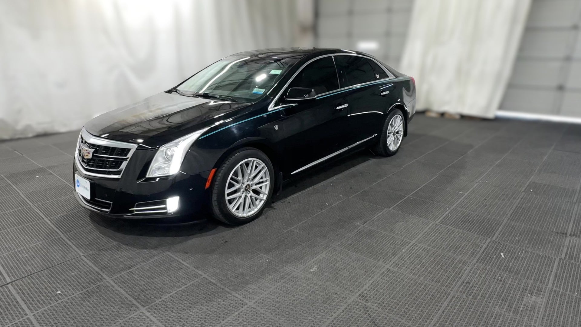 2017 Cadillac XTS vehicle photo