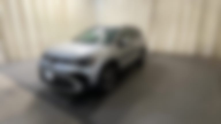 2025 Volkswagen Taos vehicle photo
