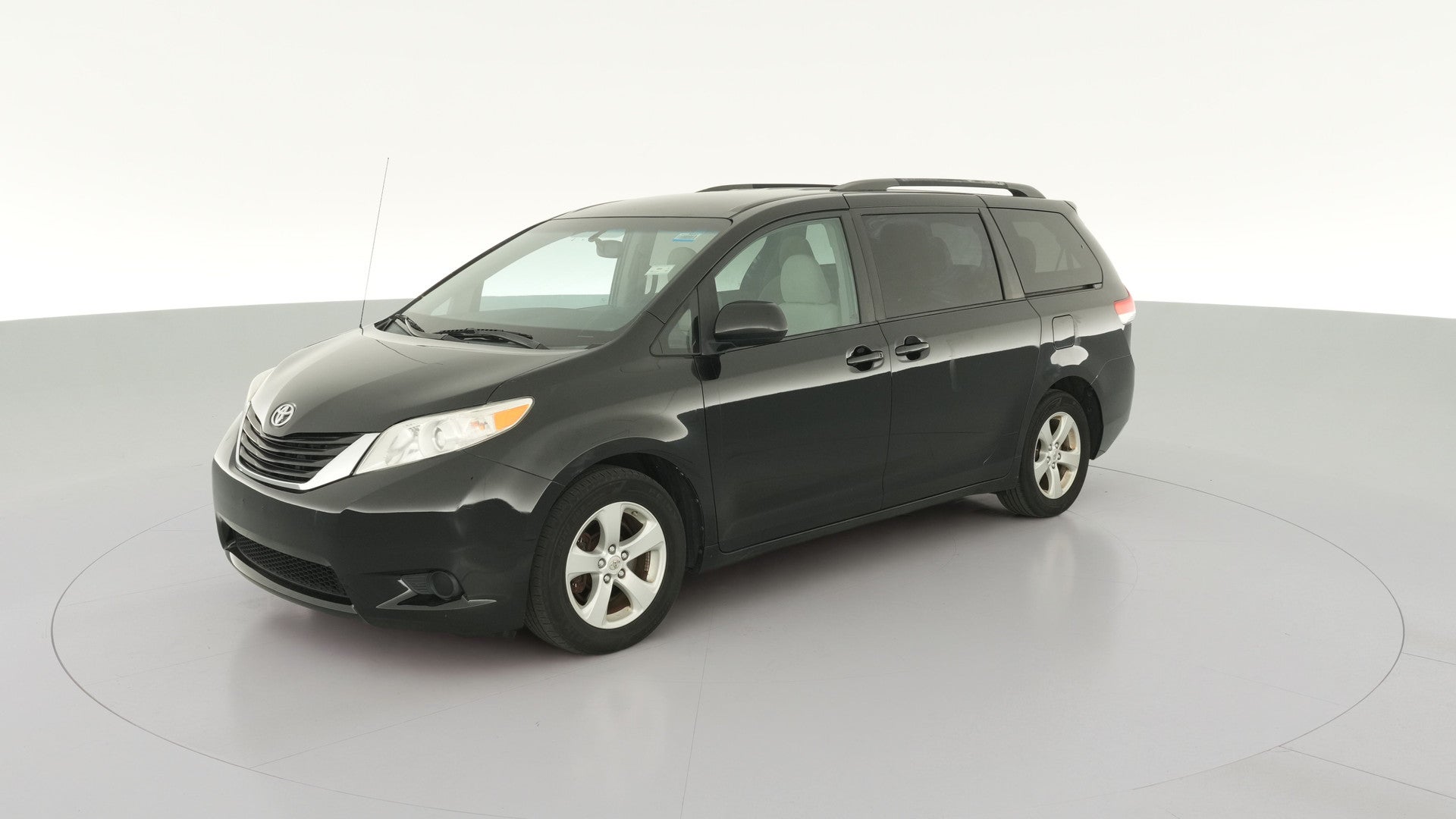 2012 Toyota Sienna vehicle photo