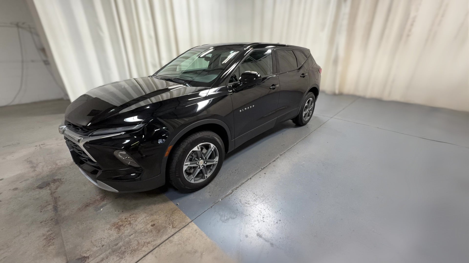 2025 Chevrolet Blazer vehicle photo