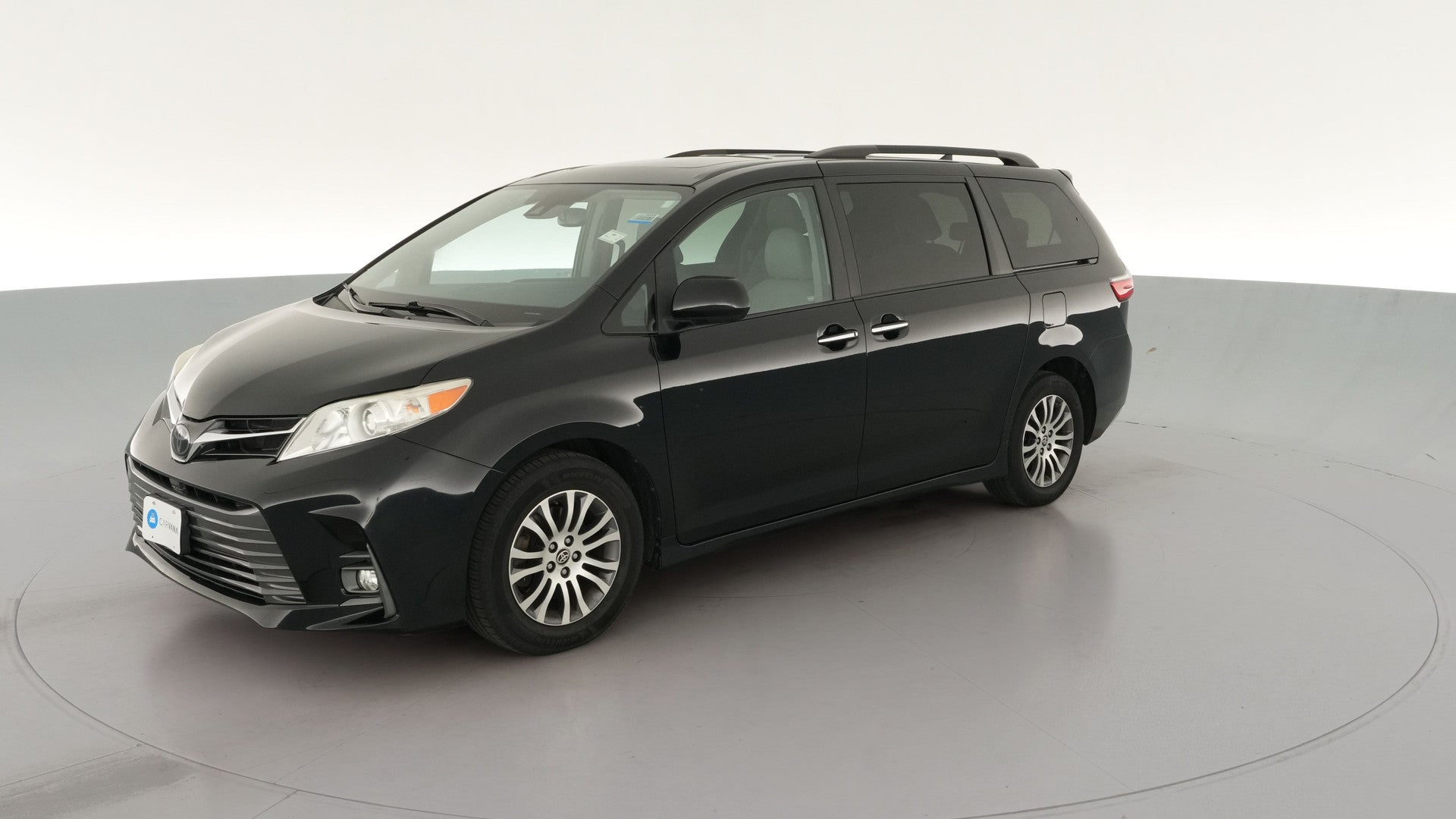 2020 Toyota Sienna vehicle photo