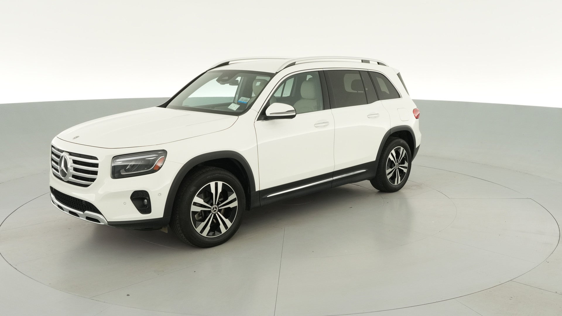 2025 Mercedes-Benz GLB vehicle photo
