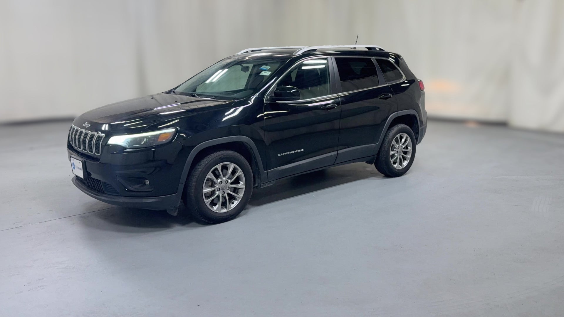 2019 Jeep Cherokee vehicle photo