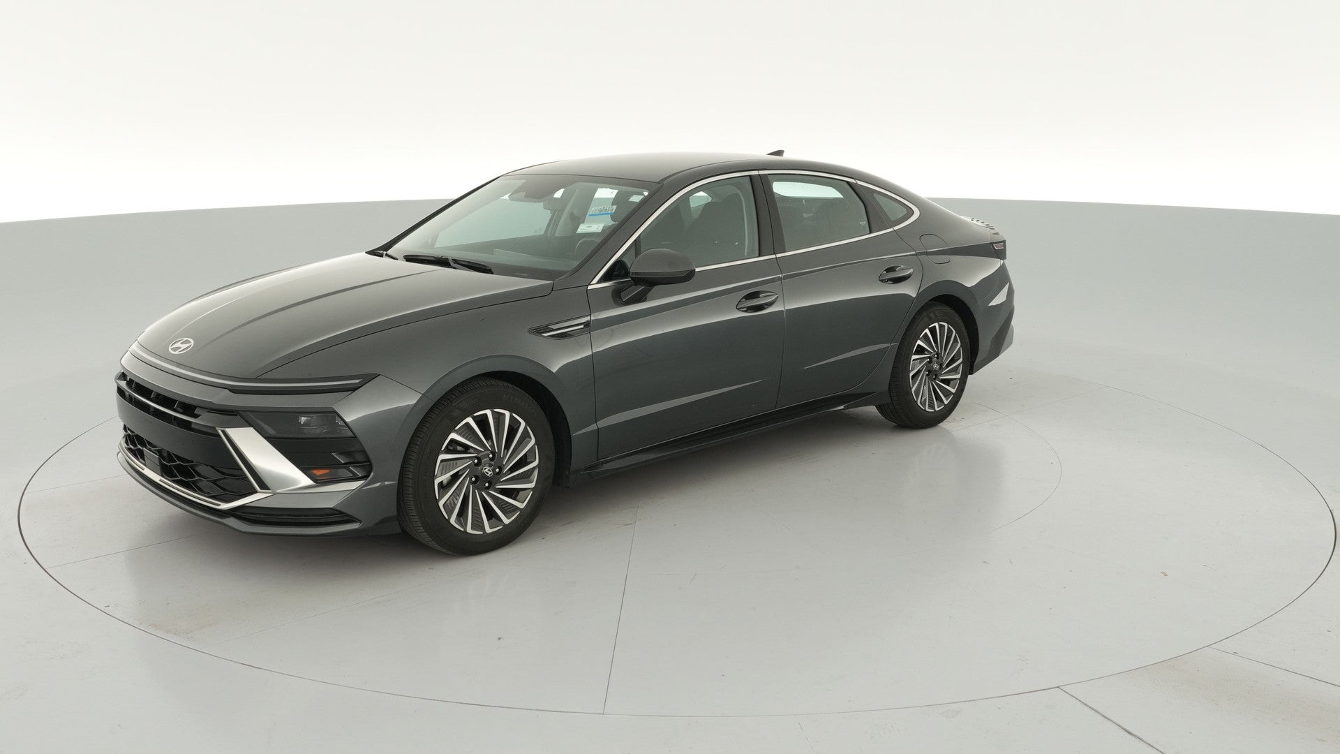 2025 Hyundai Sonata Hybrid vehicle photo