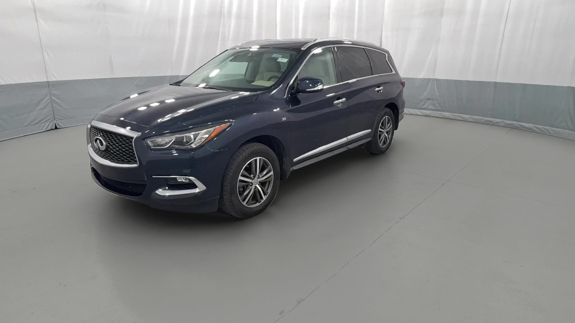 2019 INFINITI QX60 vehicle photo