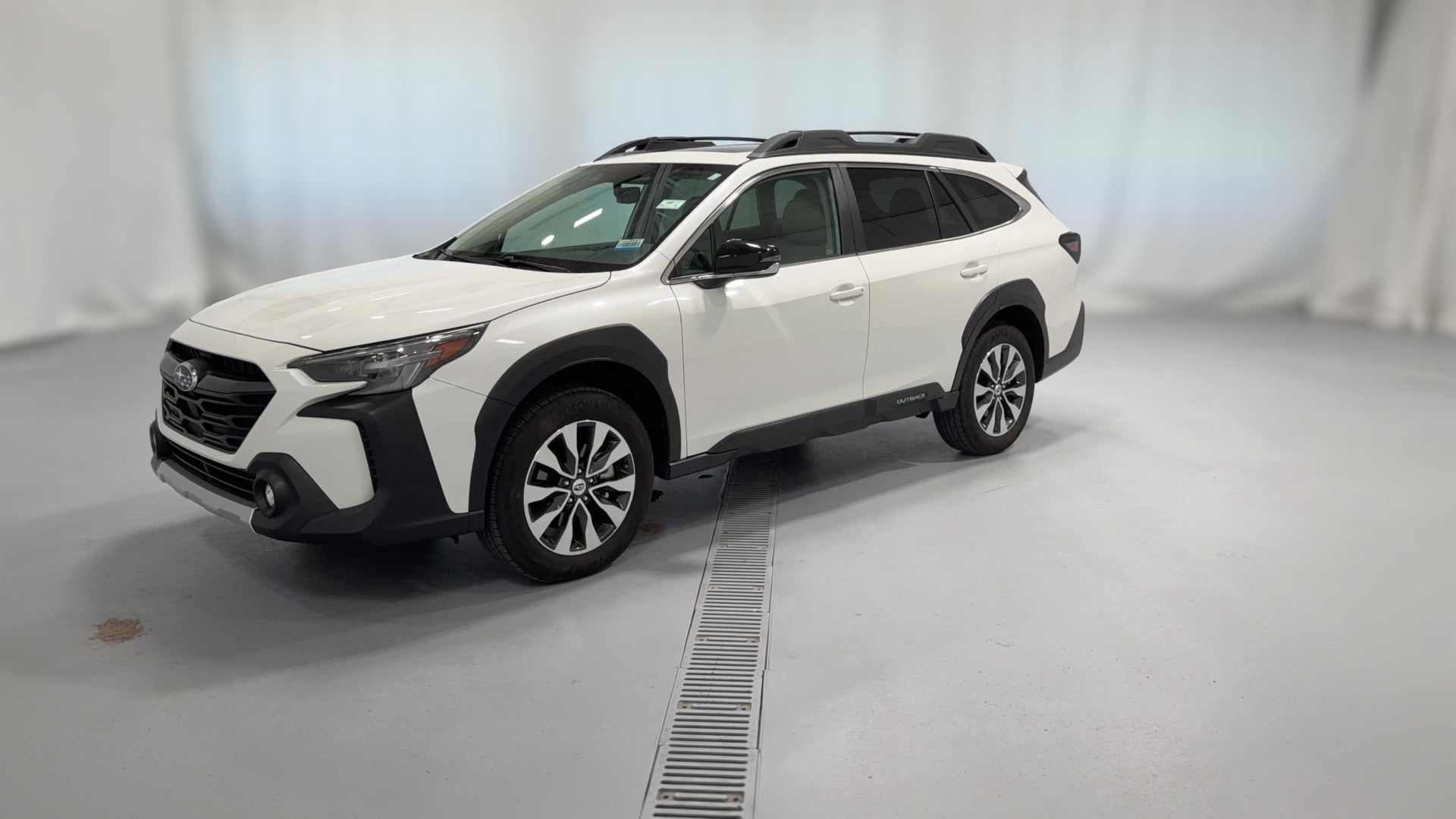 2025 Subaru Outback vehicle photo